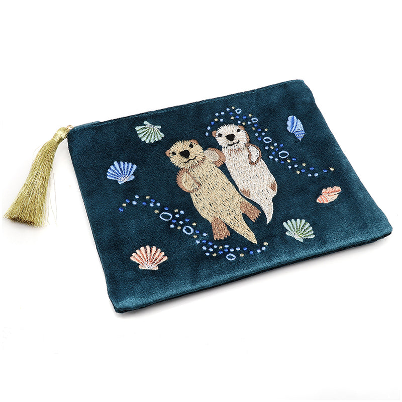 81653 Otters Teal Flat Velvet Purse By Pom