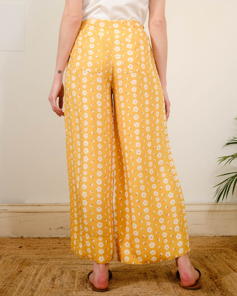 Drawstring Trousers in Yellow Buttercups Print