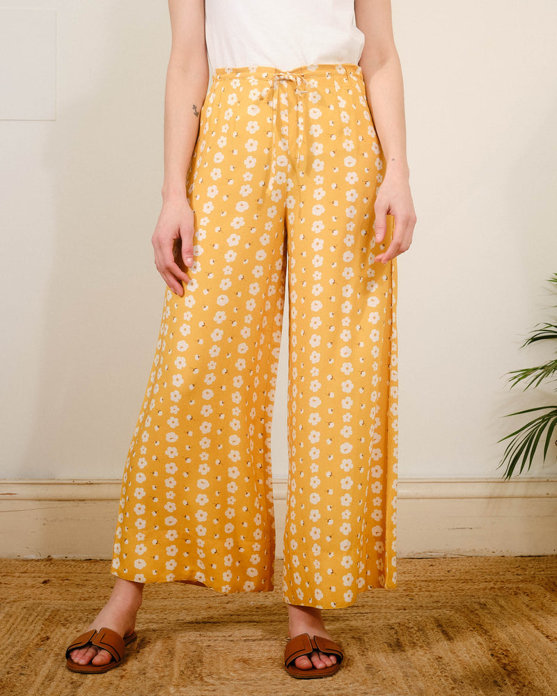 Drawstring Trousers in Yellow Buttercups Print