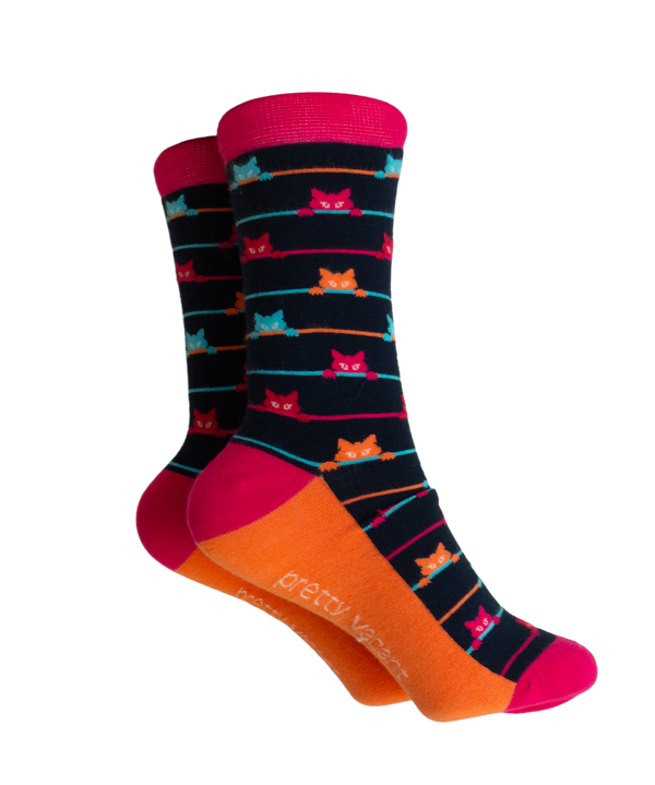 PVSOK0016 Peeking Cats Socks (UK 3-7)