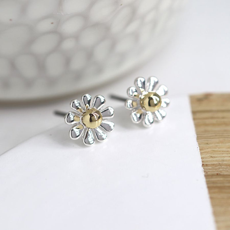03476 Silver Plated and Golden Daisy Stud Earrings By Pom